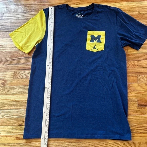 Nike Air Jordan Michigan tee - Picture 1 of 6